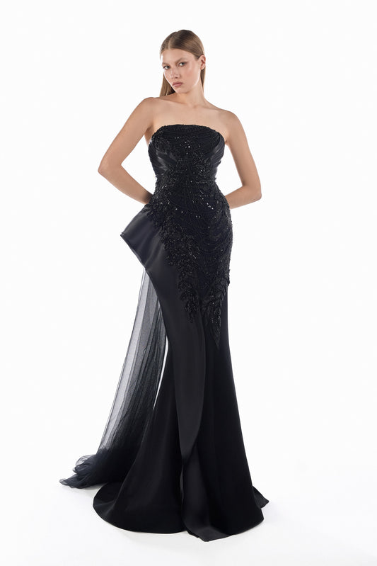 Noir Lace Mermaid Gown