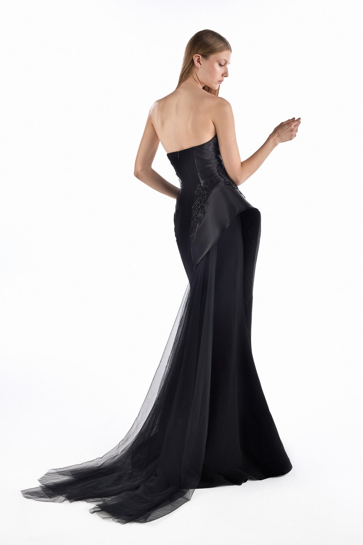 Noir Lace Mermaid Gown