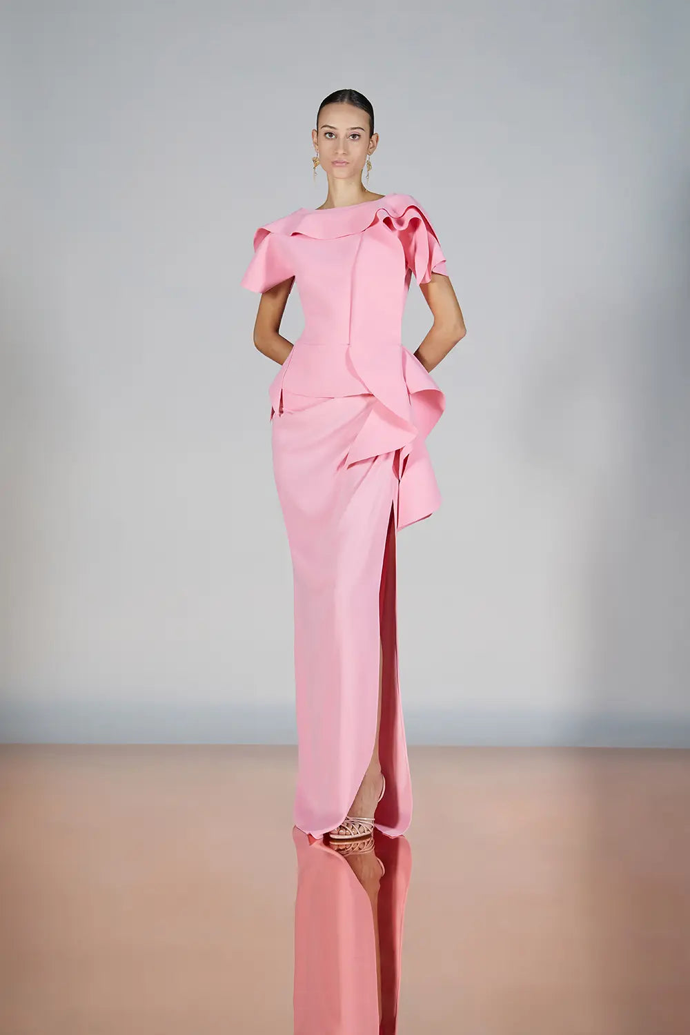 Short Sleeve Carbelo Gown