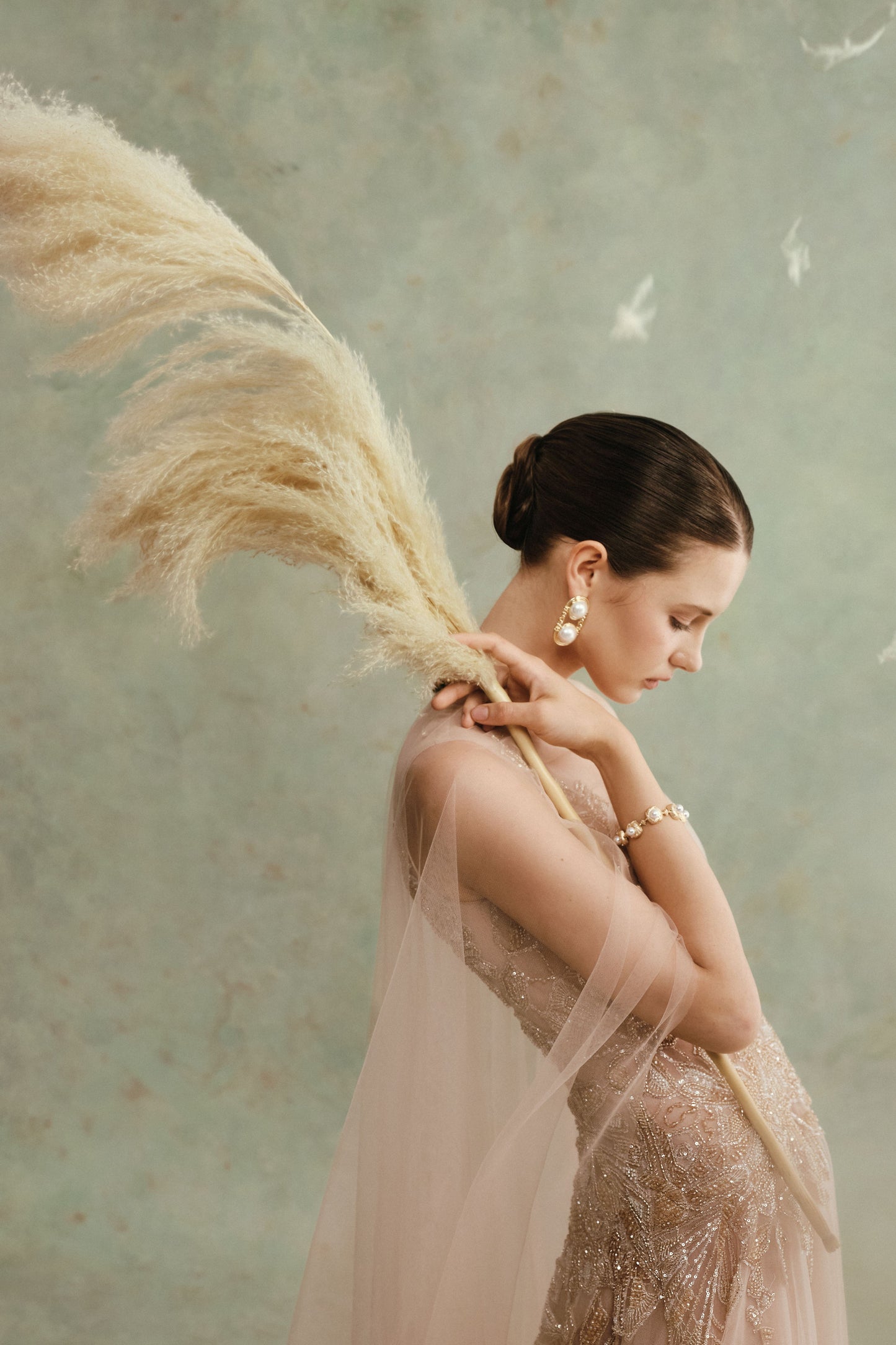 Avelia Gown