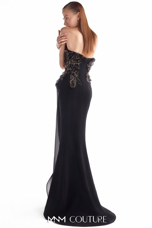 Vestido de Noche Sirena Negro con Pétalos de Obsidiana