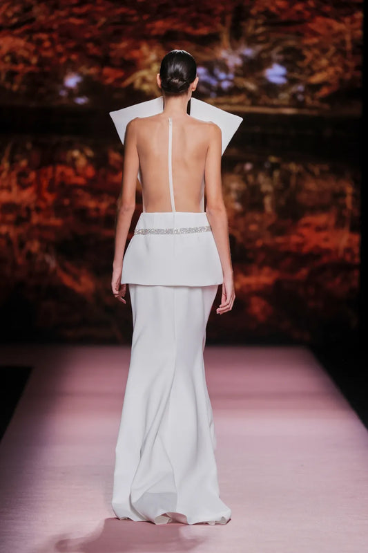 Sleeveless Garando Gown