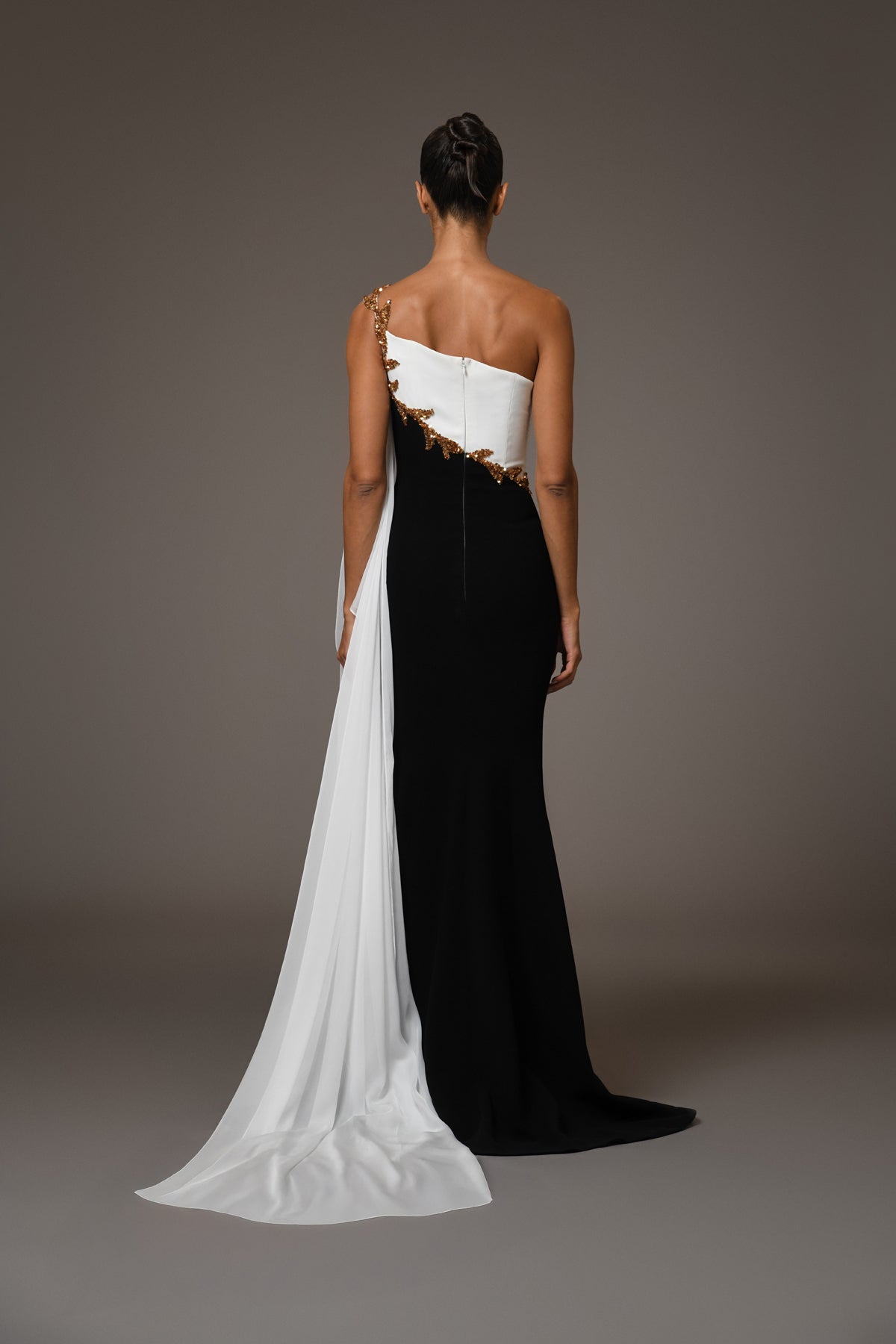 Black & White Crêpe Dress with Embroidery