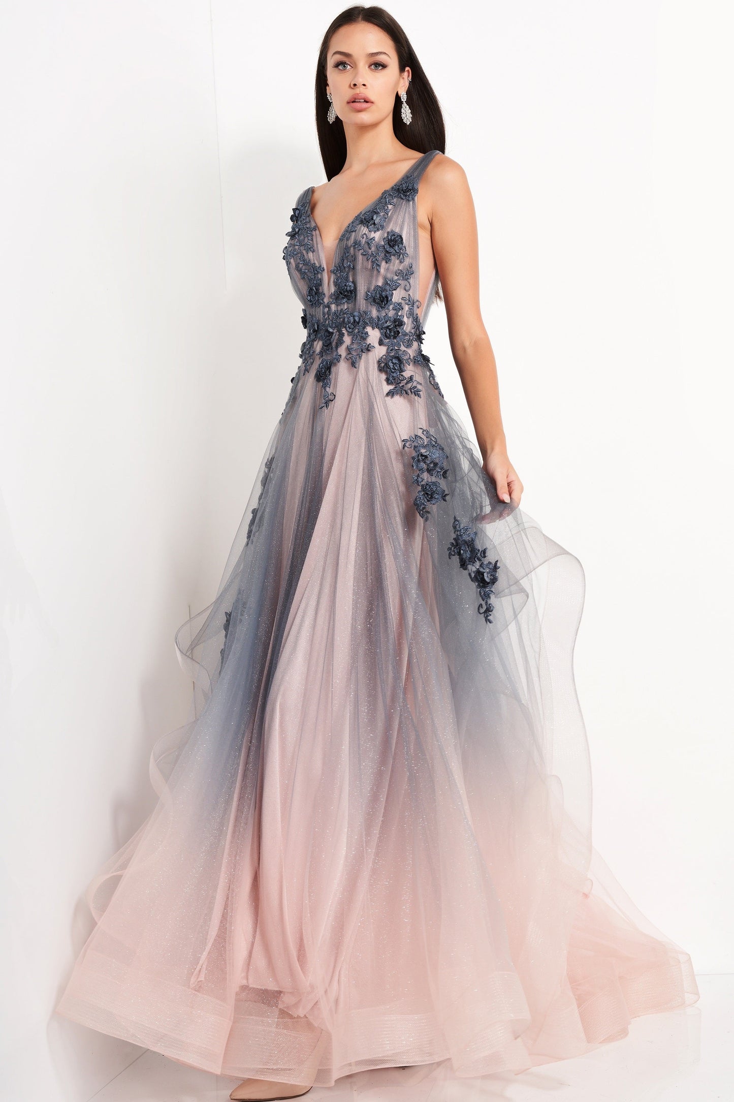 Sleeveless A Line Tulle Evening Gown