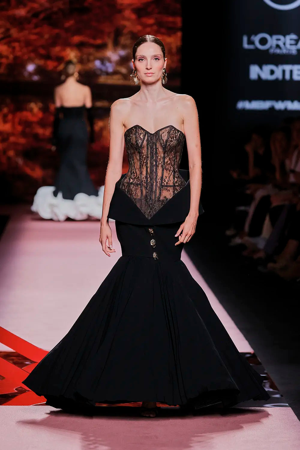 Strapless Elvar Gown