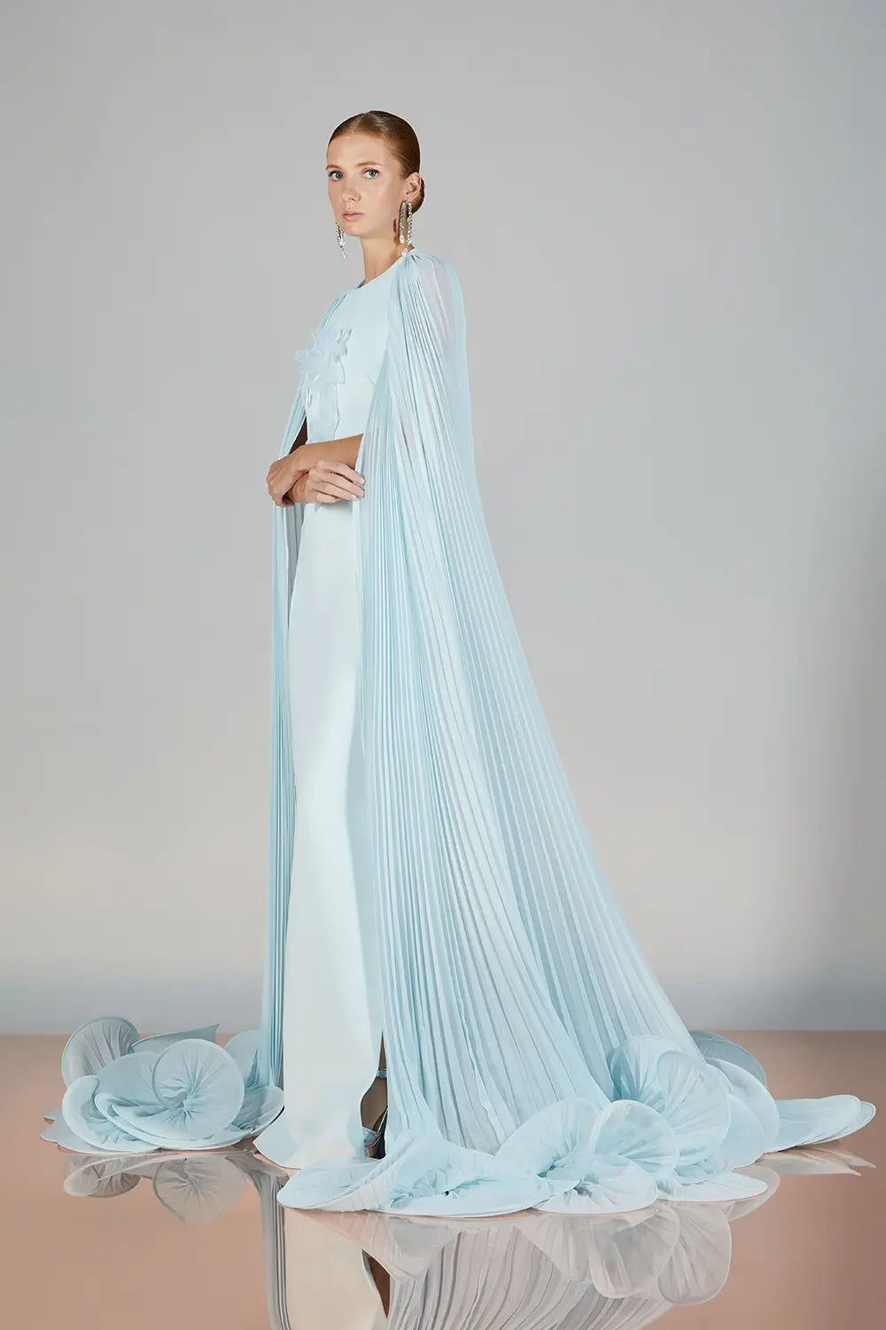 Sleeveless Embun Gown