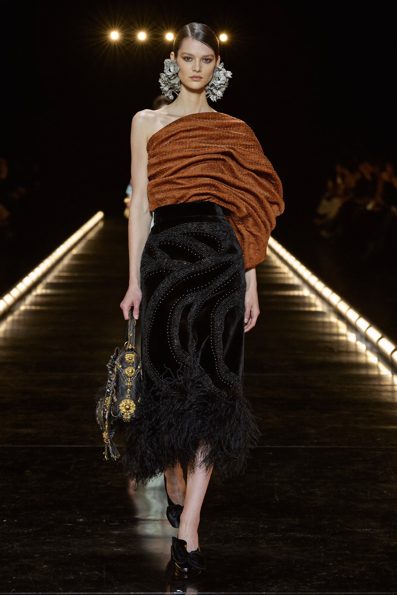 Asymmetric Top and Skirt