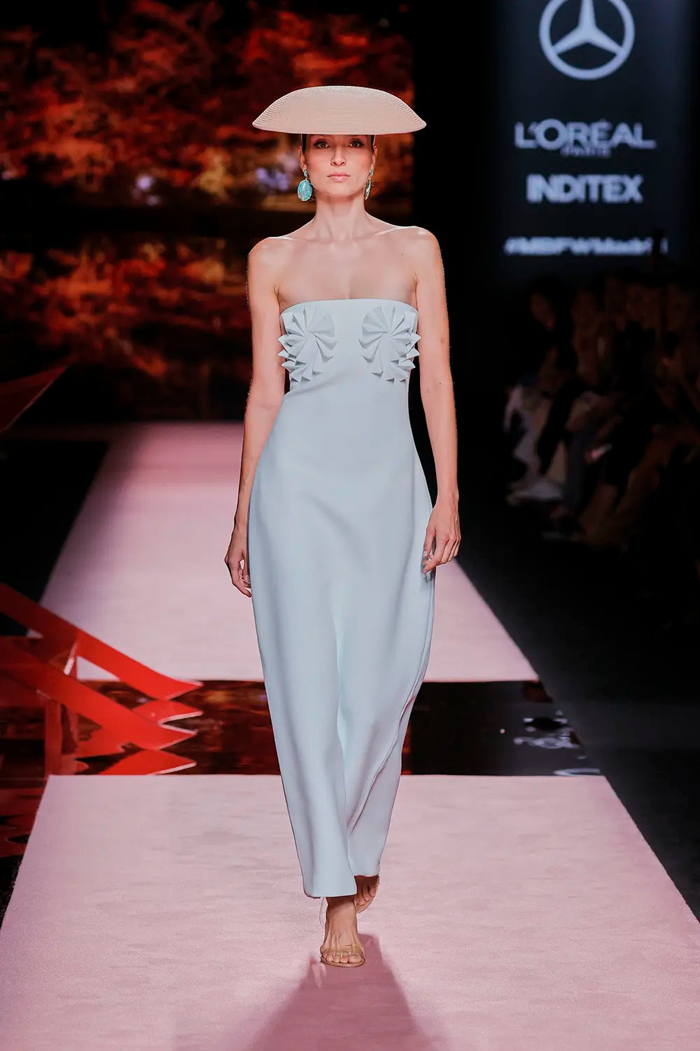 Strapless Acuña Dress