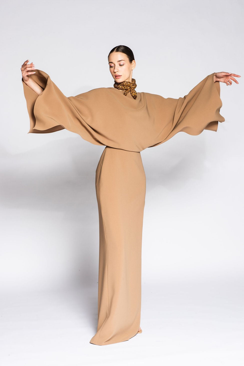 Ratekau Gown