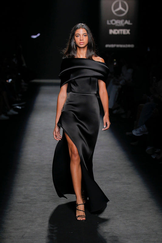 Off-Shoulder Suiza Dress