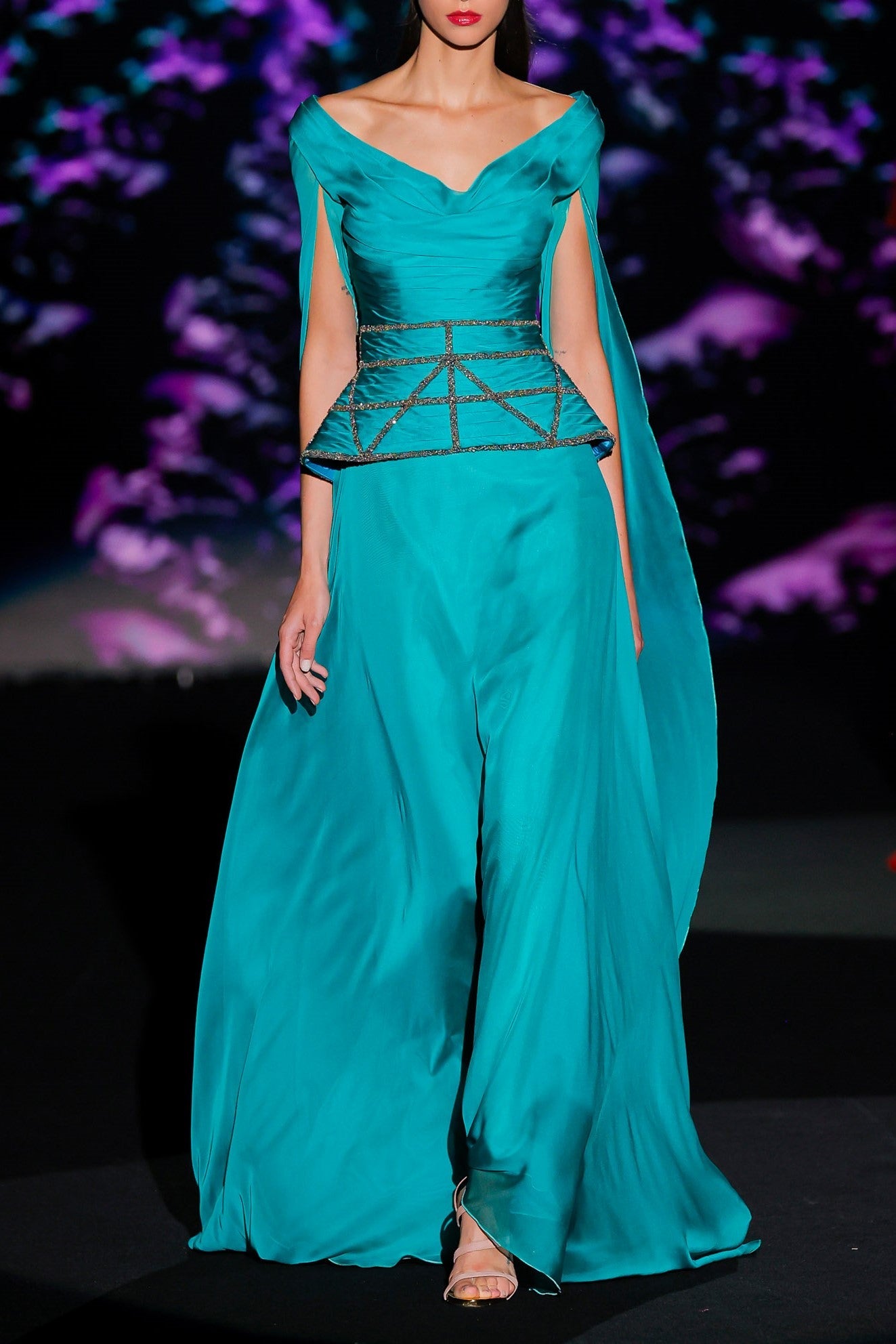Kuoris Gown