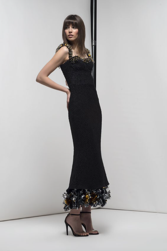 Sleeveless Conetoe Gown