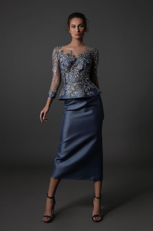Three Quarter Sleeve Midi Dress