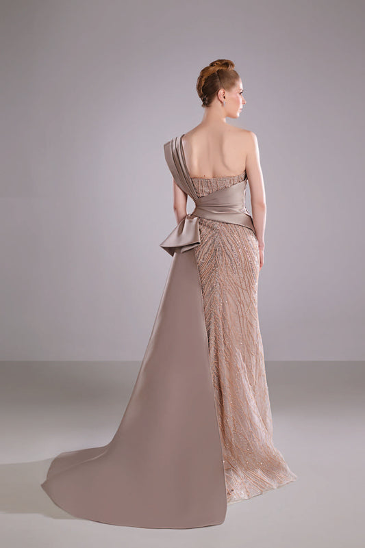 Lace Dress Embroidered with Mikado Bow