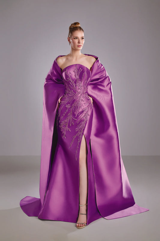 Cape Mikado with Embroidered Lace
