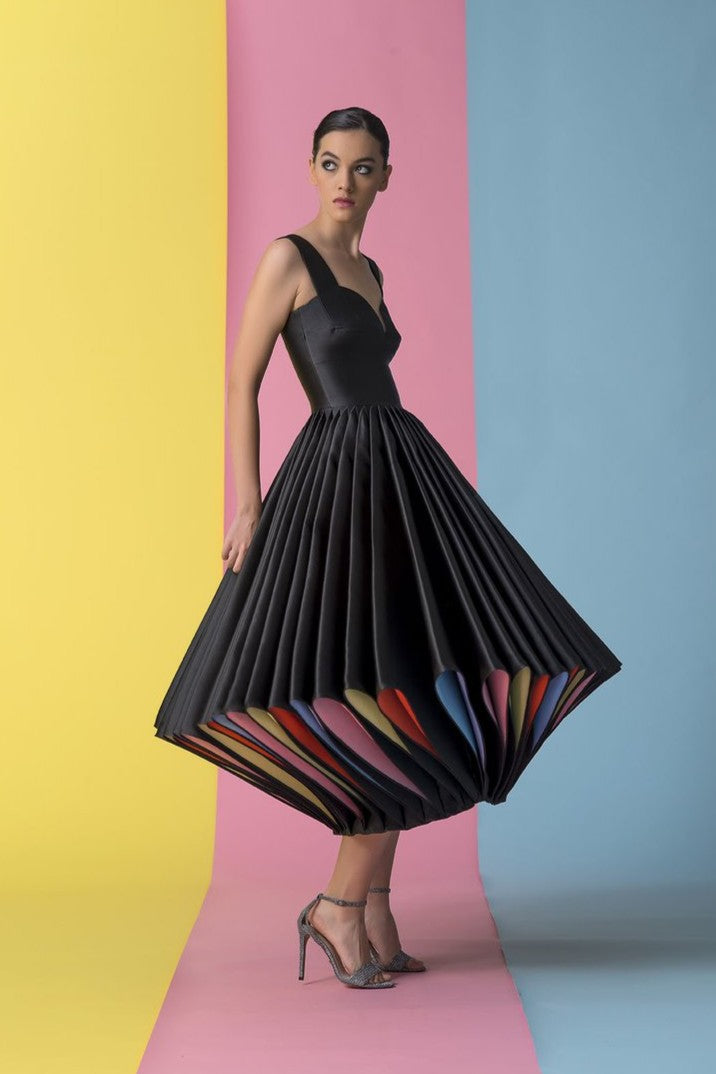 Sleeveless Accordion Skirt Cocktail