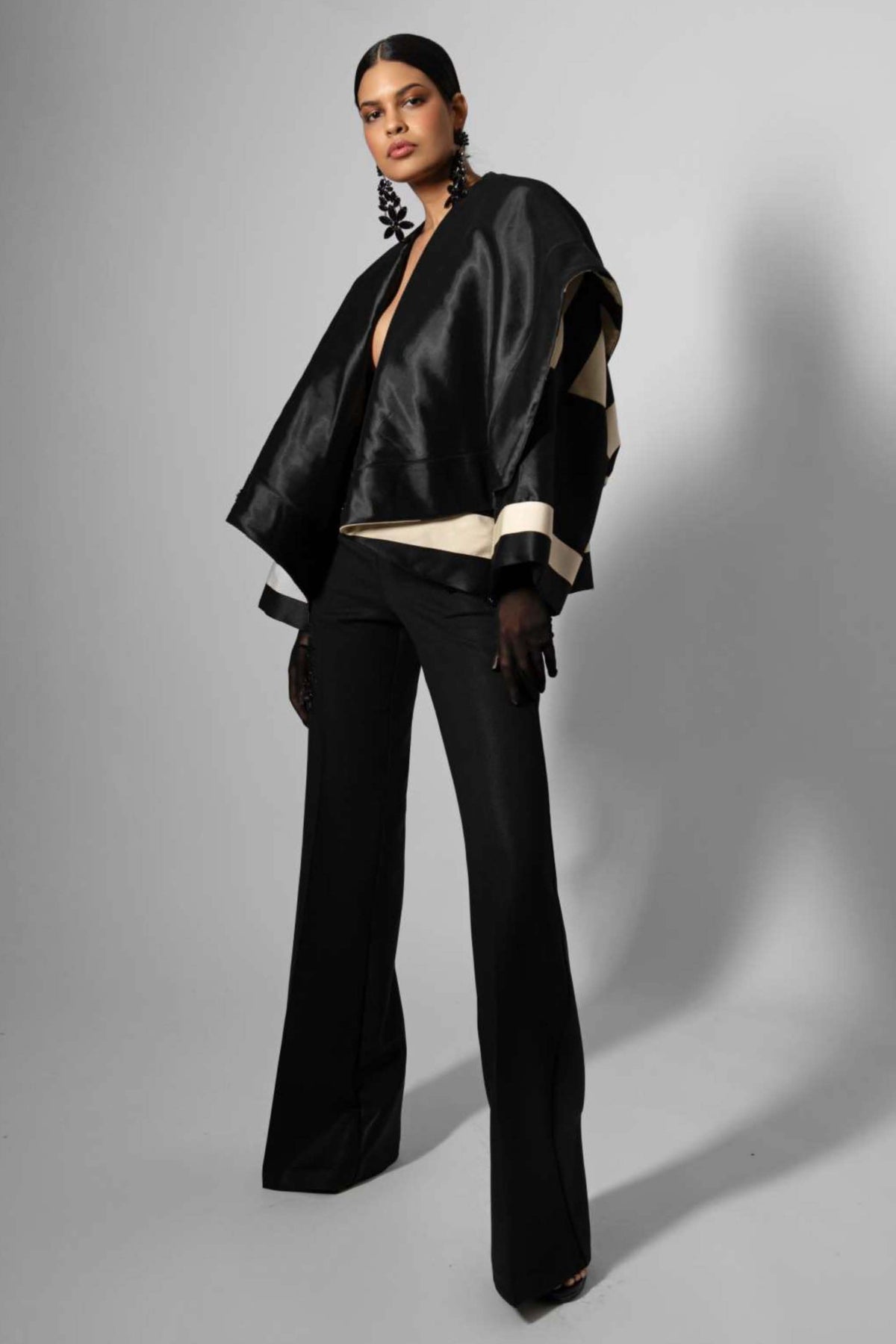 Wide Sleeve Cropped Jacket