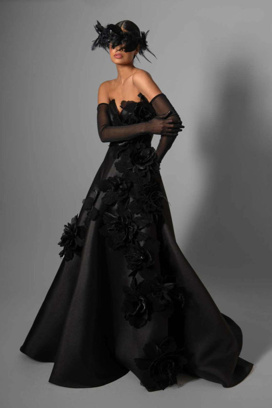 Vestido palabra de honor con aplicaciones