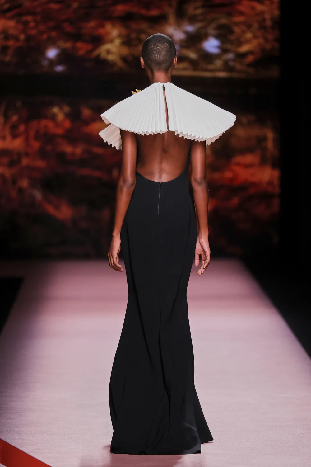 Sleeveless Gadiaga Gown