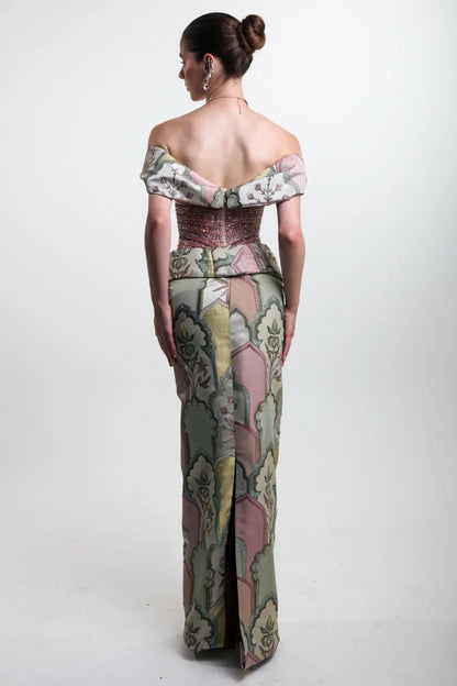 Vestido Clásico con Hombros Descubiertos