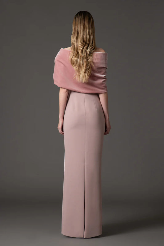 Vintage Rose Crêpe Dress with Velvet Neckline