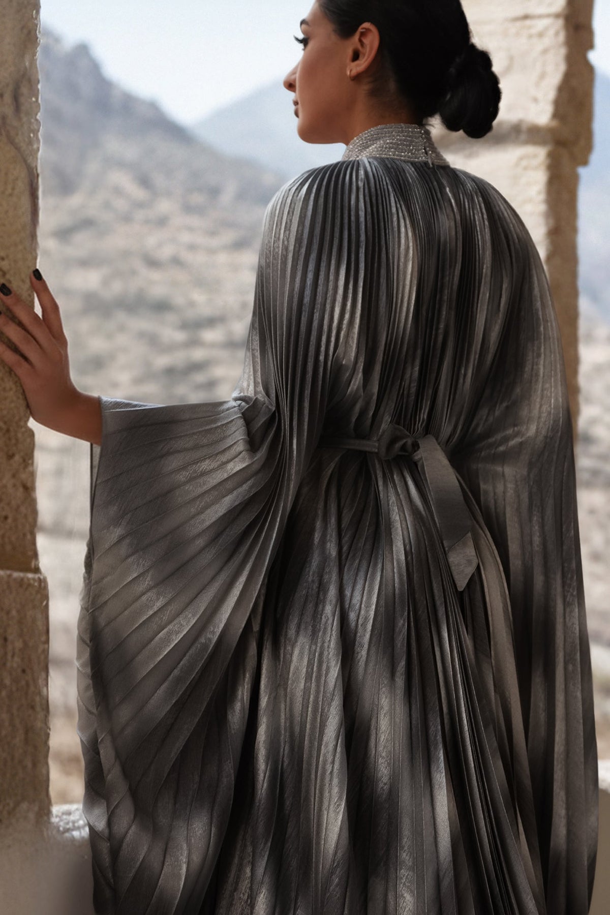 Pleated Draped-Sleeve Kaftan