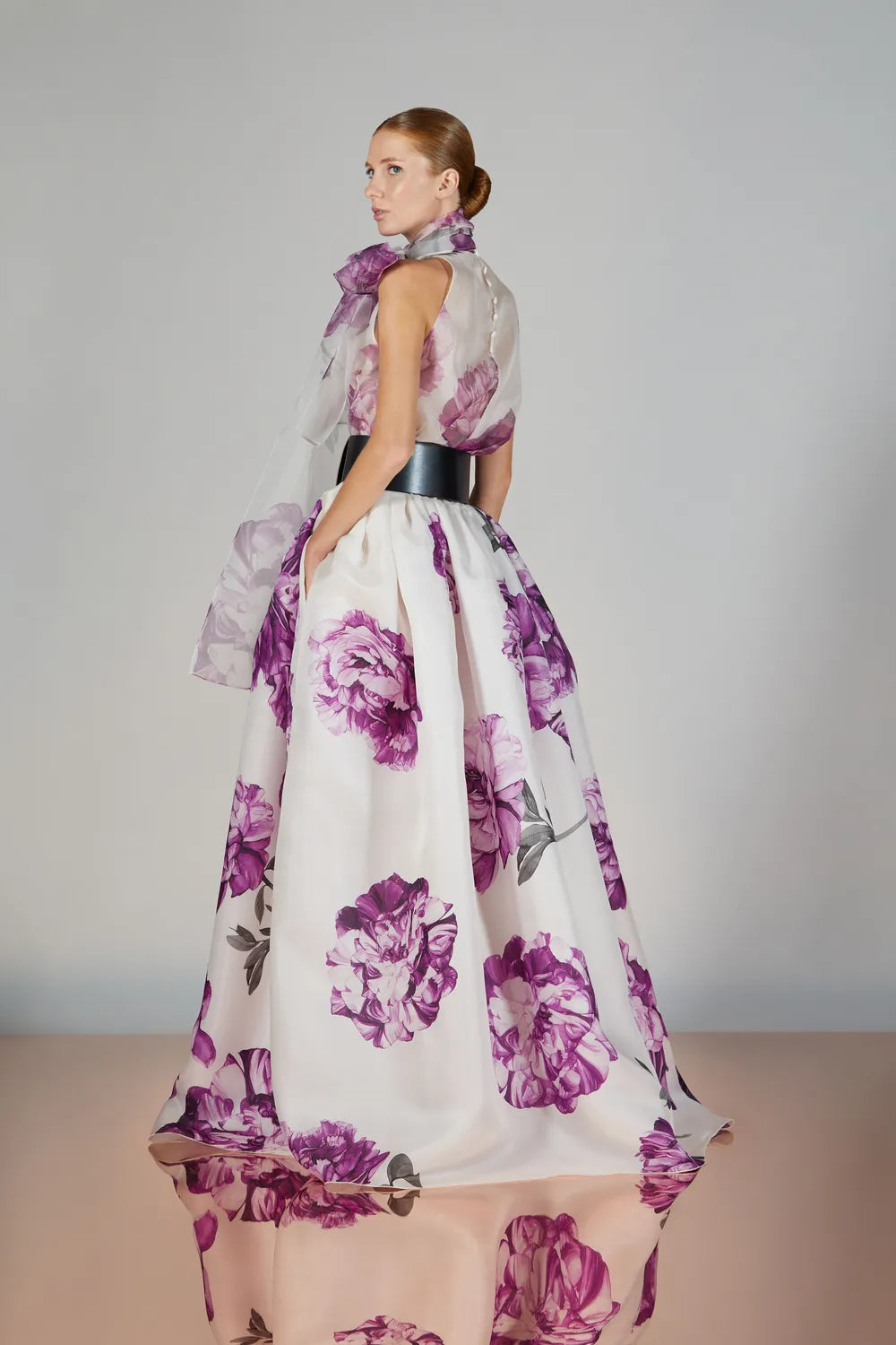 Sleeveless Kaur Gown