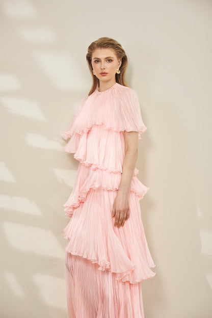 Vestido maxi rosado con volantes