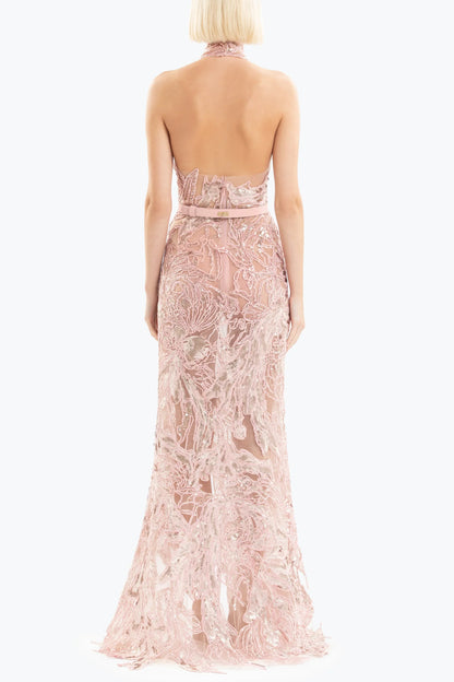 Vestido de cuello halter bordado