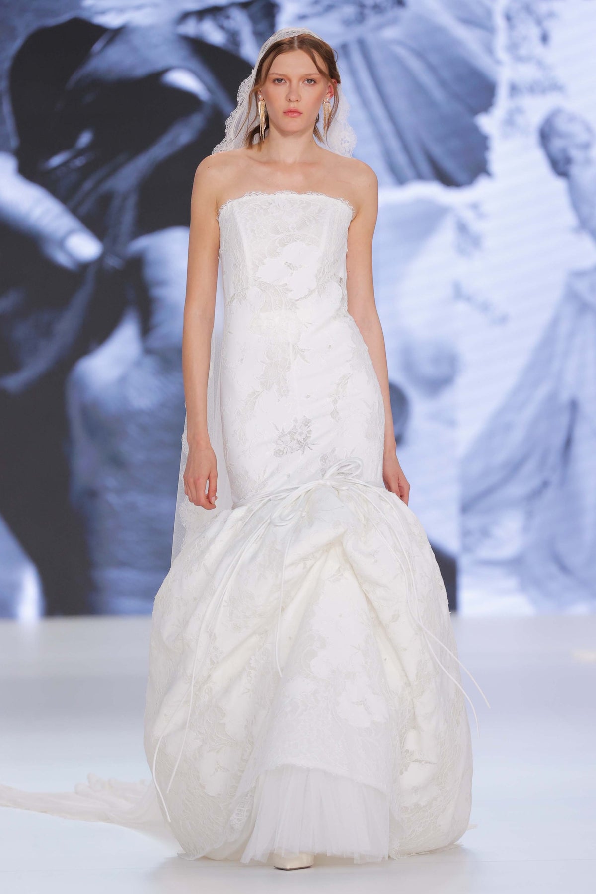 Orea Dress & Veil