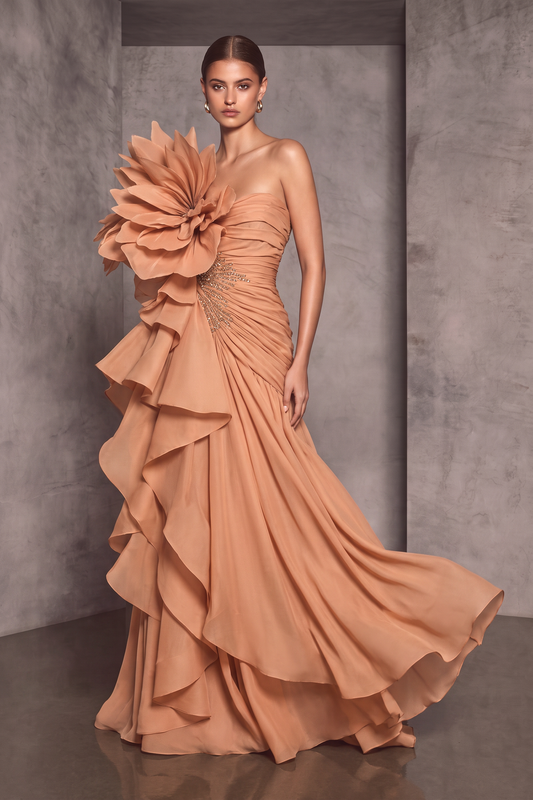 Vestido Sienna sin tirantes con volantes